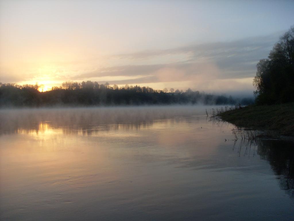 Nature Retreat "Upes Dizvietas" Kraslava Ngoại thất bức ảnh